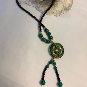 Green & black fashion necklace